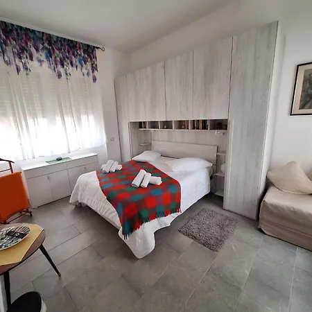 Tolstoi 83 Apartment Milan