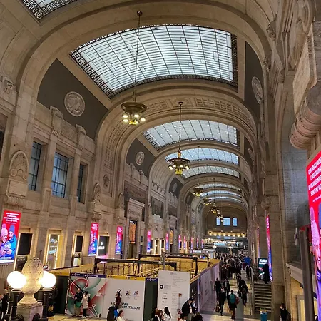 Station Apartament Mediolan