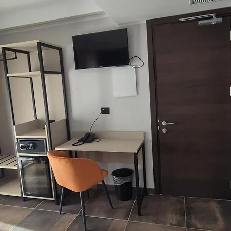 Hotell V7 3*