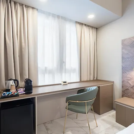 Hotel Baires *