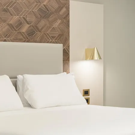 Baires Hotel *