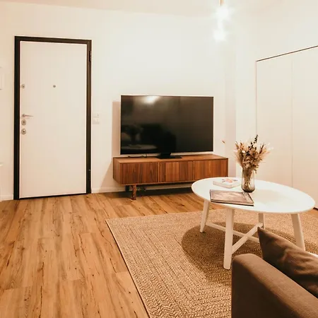 Casa De Amicis - Lakeside L&b Mailand