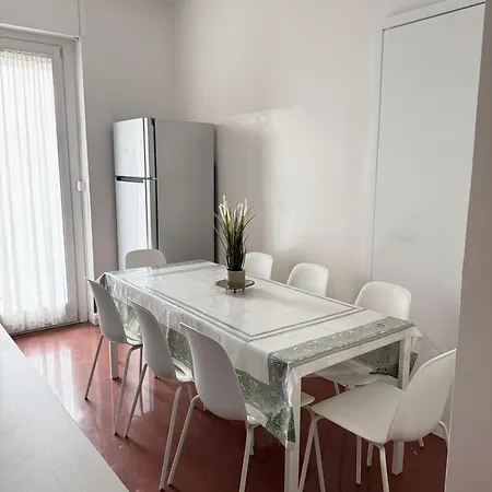 Solari Design District- 4 Mega Siute 度假居 *