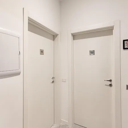 Acero & Ibisco - Repubblica By Innstay 3*