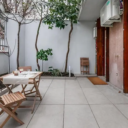 Luxury 2-bedroom Station