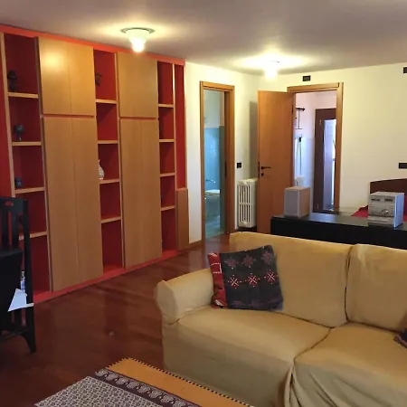 Appartement Beautiful Large Milaan