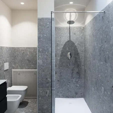 Elegance, Comfort And Charm In Moscova Apartman Milánó