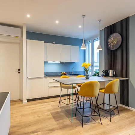 Navigli Duplex Elegante Con Vista Canale Apartmán