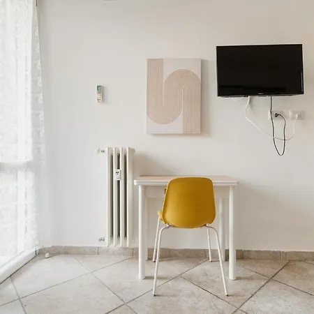 Guesthost - Comfy Near Pasteur M1 Apartament