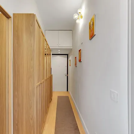 San Cristoforo M4 - Quiet & Bright Apartment