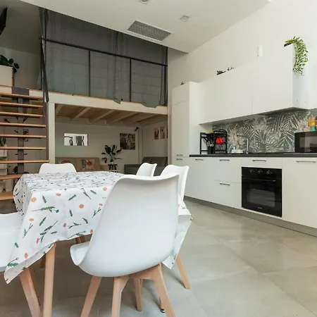 Guesthost - Affori Cozy Flat Milan