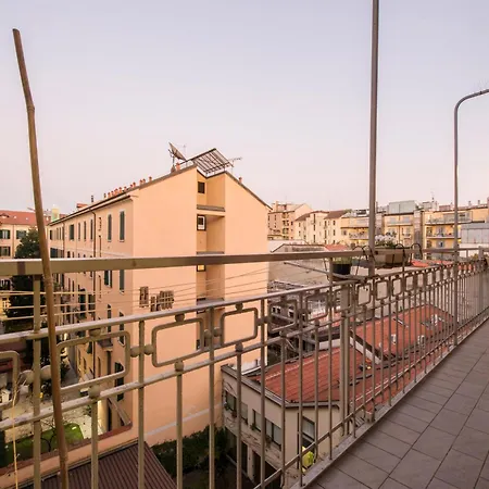 Apartmán Via Piero Della Francesca 38 *