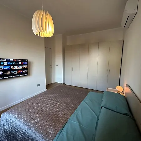 Cassala 45 - Di Design Ristrutturato, 2 Camere, Navigli Milánó