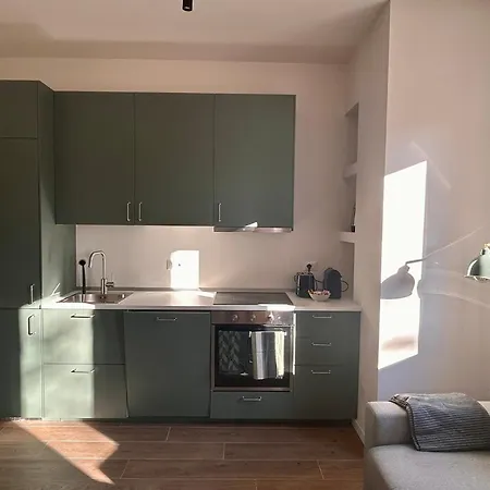 Modern And Bright House 20 Minutes From The Duomo Appartamento *