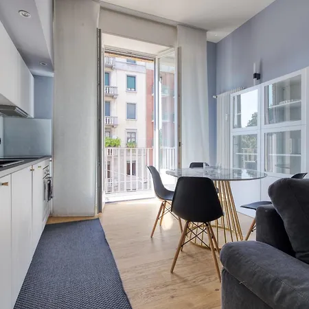 Apartment Just Urban Stays - Chic & Stylish Apt In City Center - 1 Min M2 Metro Milan