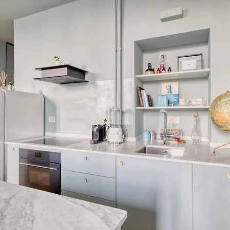 Bright 2br Near Arco Della Pace Διαμέρισμα *