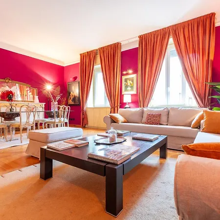 Pianob Duomo - Spacious 2br For 8 In Milan