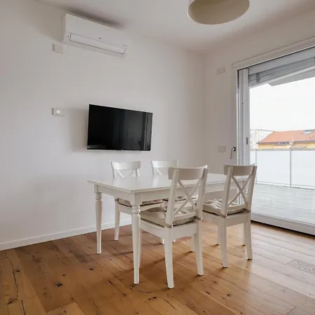 Just Urban - Bright 2br With Terrace 10 Min M4 To Duomo Lejlighed Milano