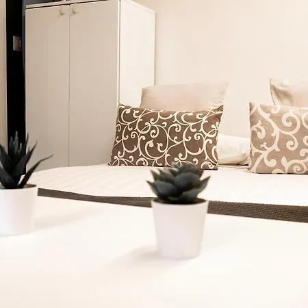 公寓 Isola Loft 5 Minutes Walk From Garibaldi Station *