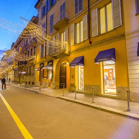 The Seven Stars - Montenapoleone Apartment