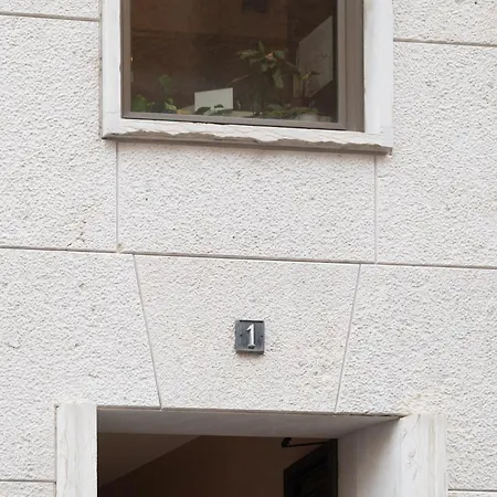 Appartement Elegante E Raffinato Bilocale G In Piazza Affari