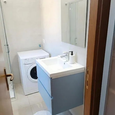 Lomellina 14 Apartman *