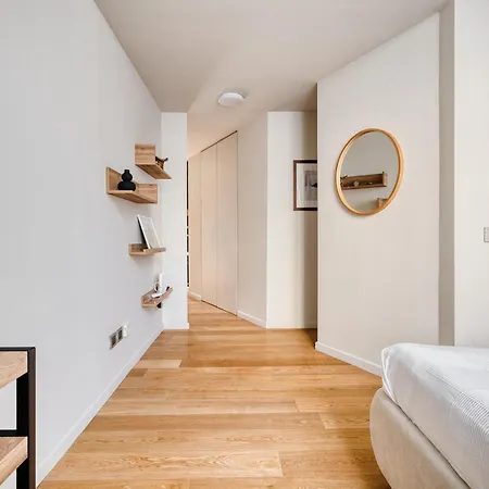 Apartment Hostmate - - Solari