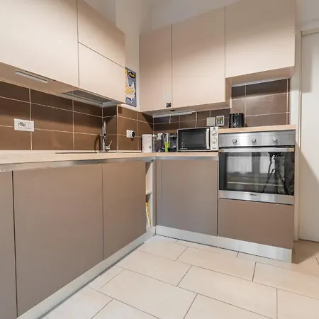Via Ovada 5 * Milan
