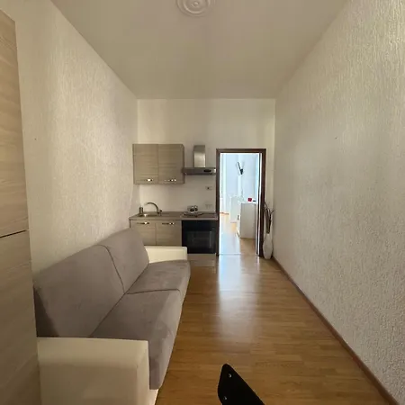 Apartament Montenero Mediolan