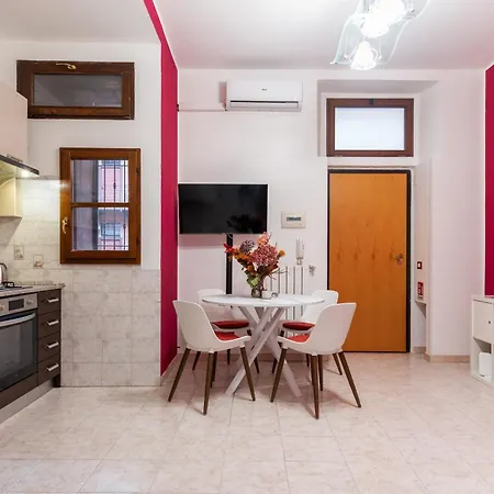 Apartment Pontida 4 - Bilocale Moscova Milan