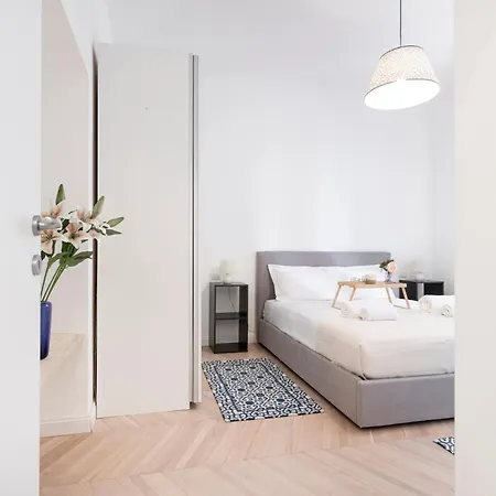 Apartment Easylife - - Torchio 4 - Historic Center