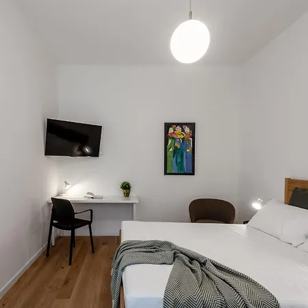 Stayeasy Station - Cozy 3 Bedrooms 3 Baths