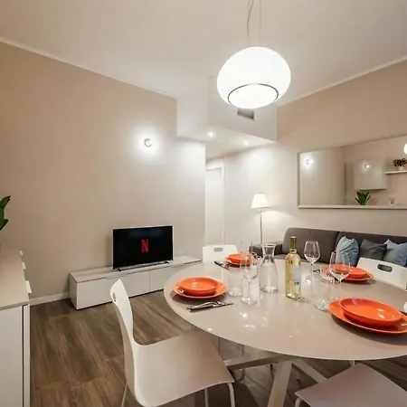 아파트 Modern Three Near The Metro Ac - Wifi 밀라노
