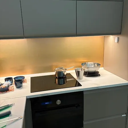 Premium Duomo Metro1, Comolake Trains11 Lägenhet Milano