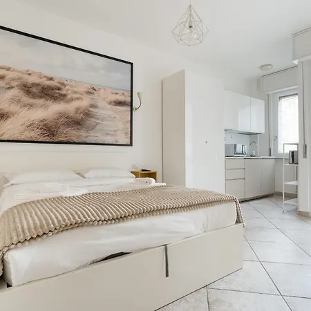 Apartament Guesthost - Comfy Near Pasteur M1 Mediolan