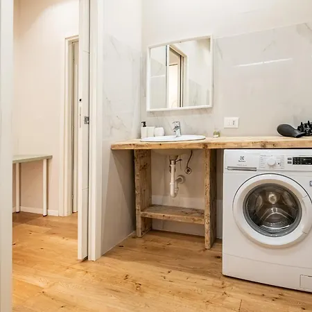 Ht Maison Angera Milan
