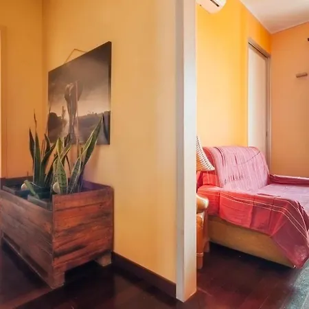 Bohemien Chic 20 Minutes From The Duomo By Hotea Milaan