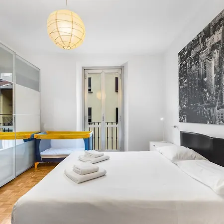 Appartement Fara - Centro - 8 Posti - Wifi Milaan