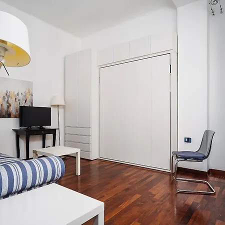 Nuovo - Stazione 50m - 3 Posti Letto Apartman Milánó