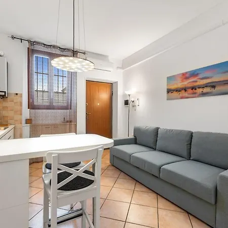 Apartamento Modern Apartment, Cimiano Metro, Wifi, Ac Milán