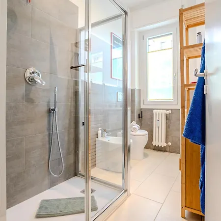 A 6 Fermate Dal Duomo, Trilocale Con 2 Bagni 아파트 *