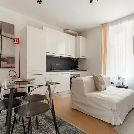Porta Venezia - Castaldi - Bilocale Con Letto Soppalcato Apartment Mailand