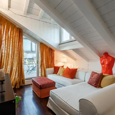 The Seven Stars - Montenapoleone Appartement *