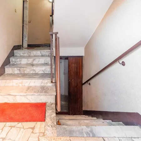 Via Ovada 5 Apartamento *
