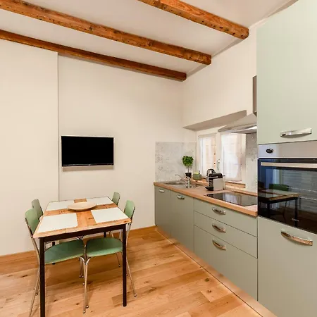 Modern Flat Near Skyline Appartamento *