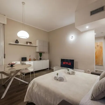 Modern Three Near The Metro Ac - Wifi 아파트