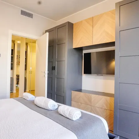 Darsena Contemporary - Spacious 2br A Few Steps From Centre Lägenhet Milano