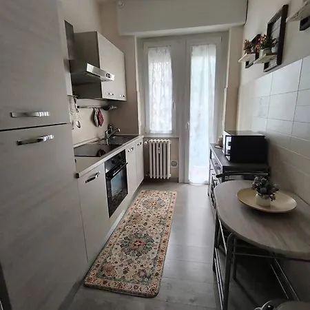 Guesthost - Balcony Flat X3 Linate Airport Mm4 밀라노
