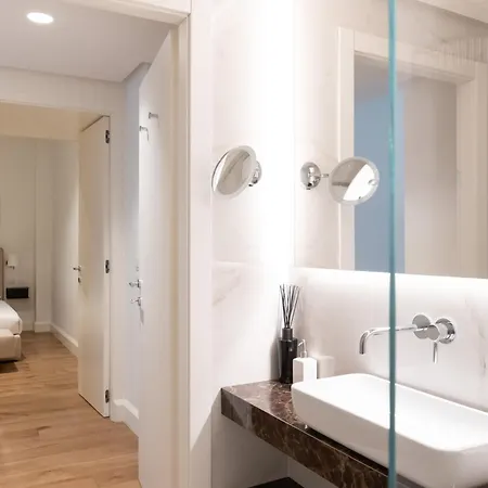 Apartment Elegante E Raffinato Bilocale G In Piazza Affari *