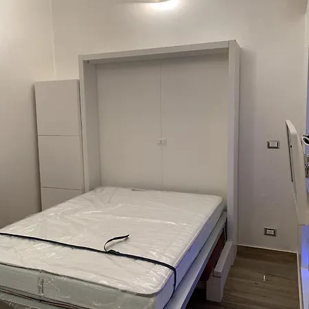 Artemide Centre Bocconi Daire *